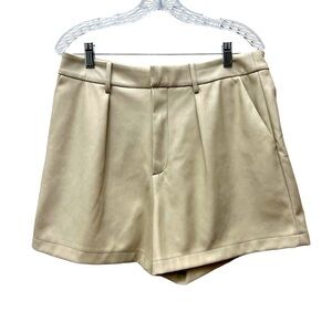 NWT 7 For All Mankind Faux Leather Khaki Shorts Size Large